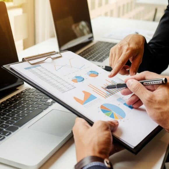 analyzing graphs data